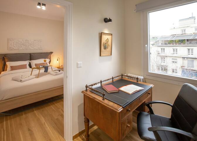 3 bedroom apt next to Syntagma with Acropolis view gallery image 5