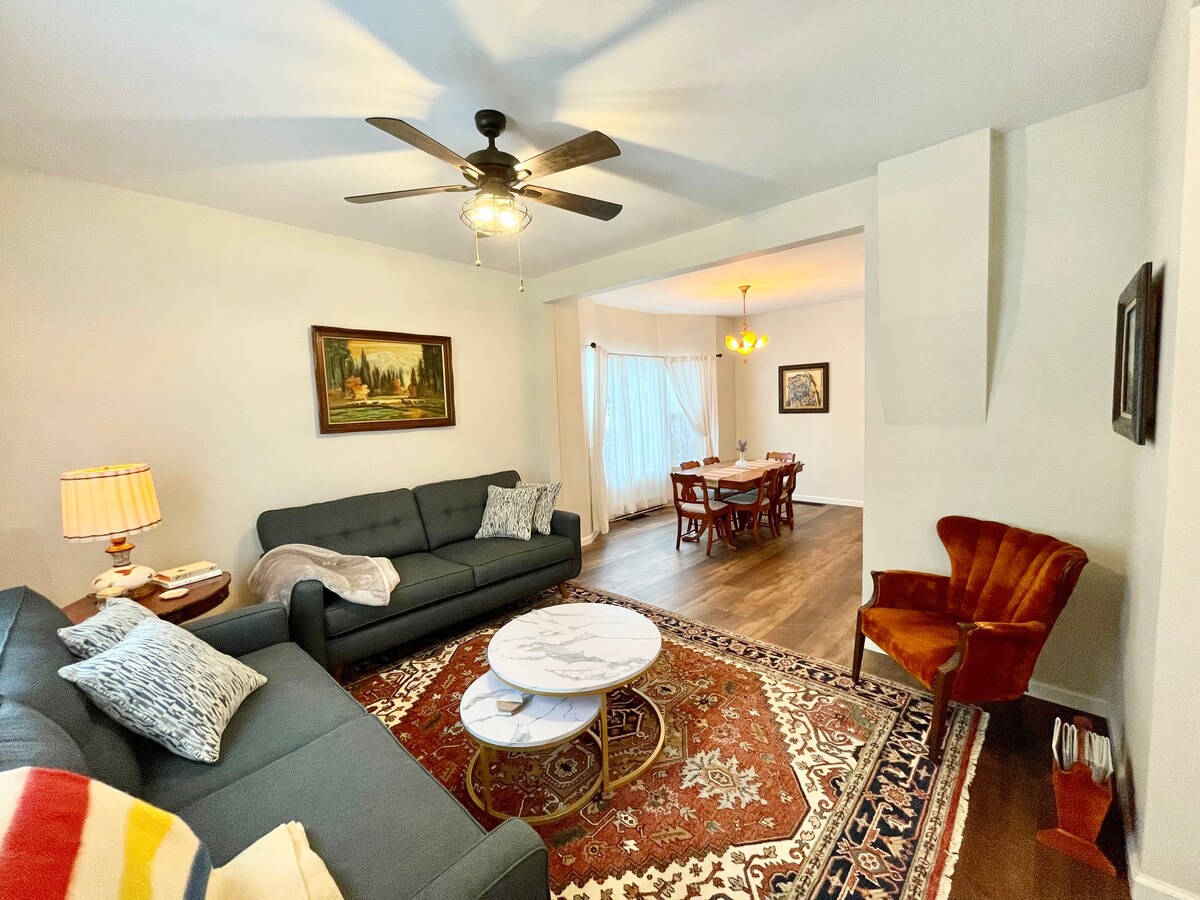 Top performing Airbnb: Downtown Historic Home Near Glacier NP! in Kalispell