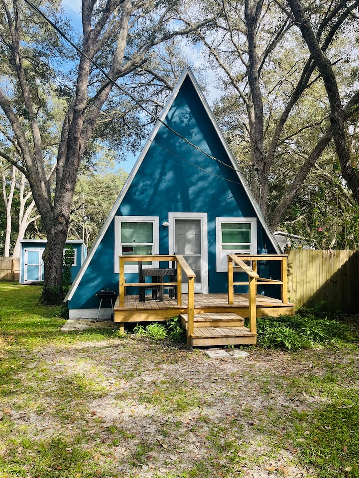 Cabin Retreat near Alexander Springs & Silver Glen Houses for Rent in