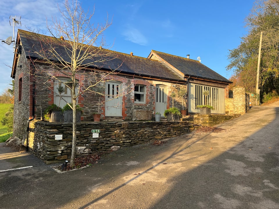 Charming Countryside Cottage — photo 1
