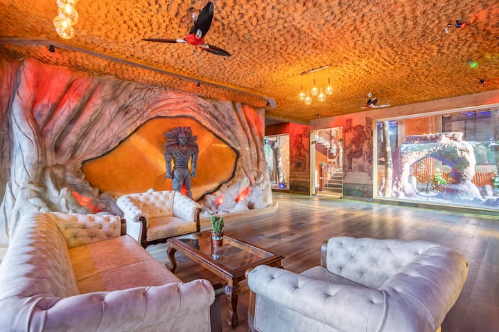 Shivaaz Villa - Celebrity 4bhk Luxury Villa In Goa - Goa