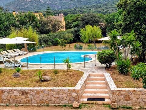 1 km from the beach, apartment M in estate with pool