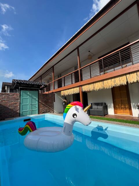 Private Pool - Verandah & Loft