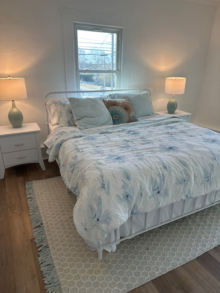 BeautyRest vankúš top s manželskou posteľou King 