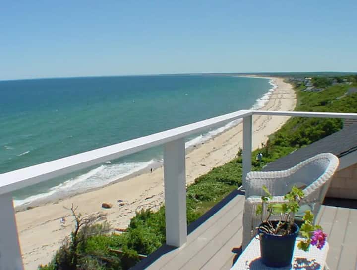 Ocean Front B&B Sandbar Room Bed and breakfasts for Rent in Bourne