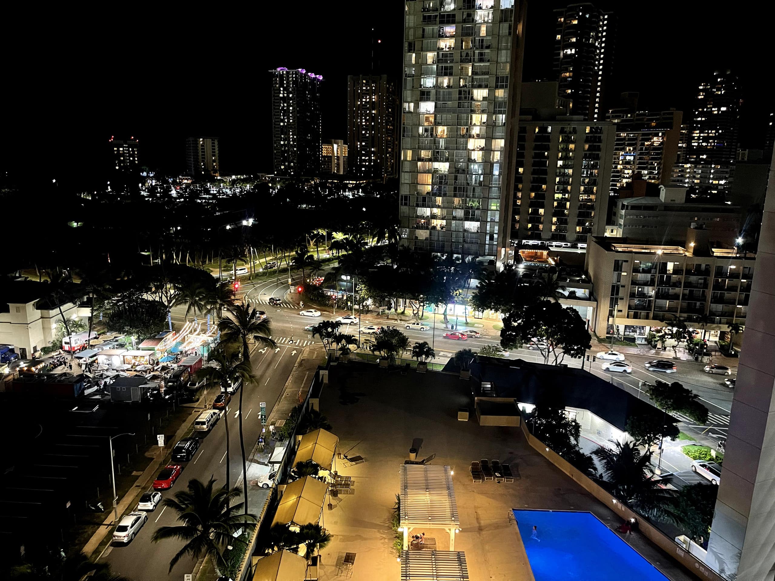 Condo in Honolulu · ★4.83 · Studio · 1 bed · 1 bath - Image 15