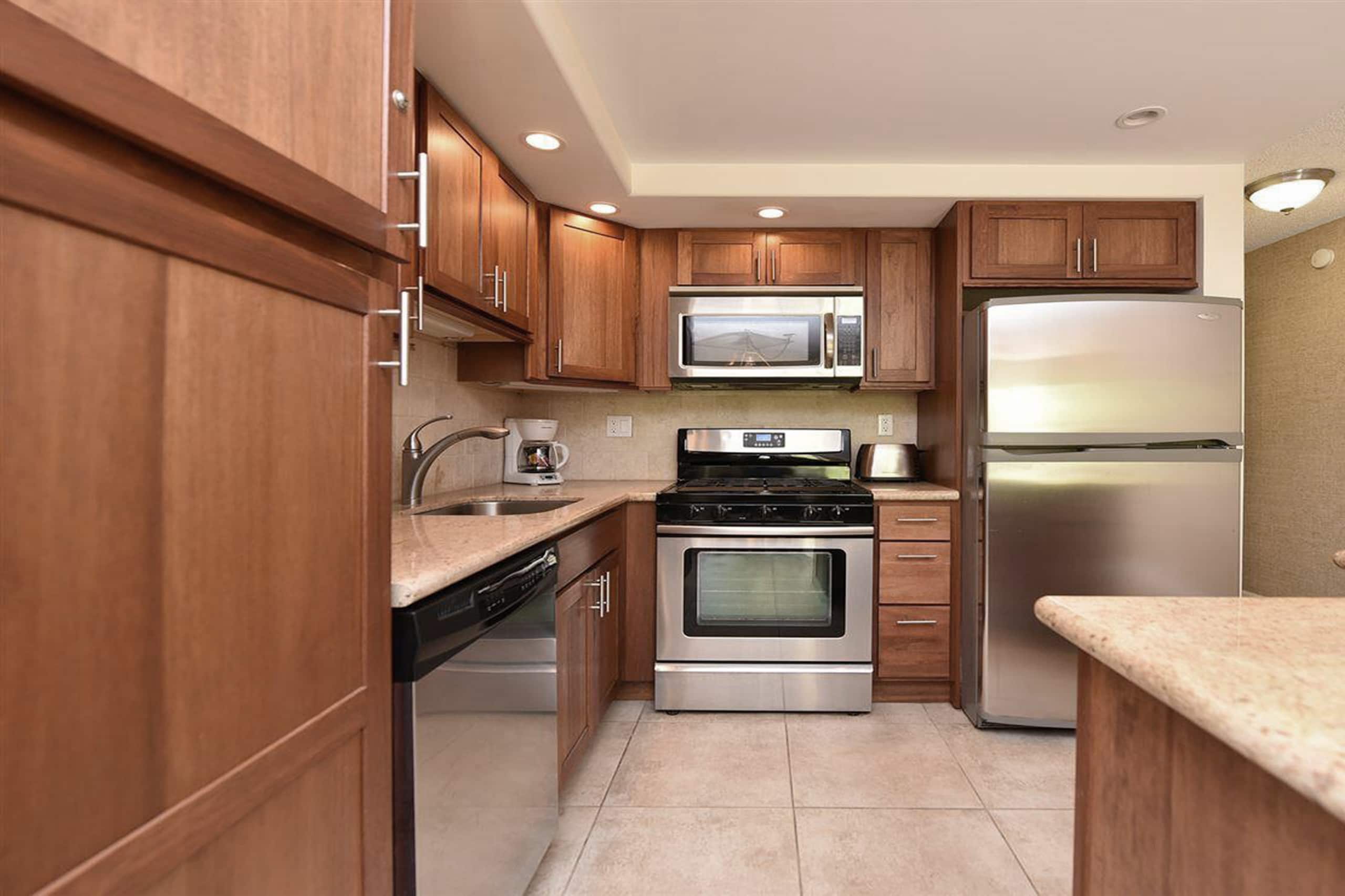 Condo in Kihei · ★4.71 · 1 bedroom · 2 beds · 1 private bath - Image 6