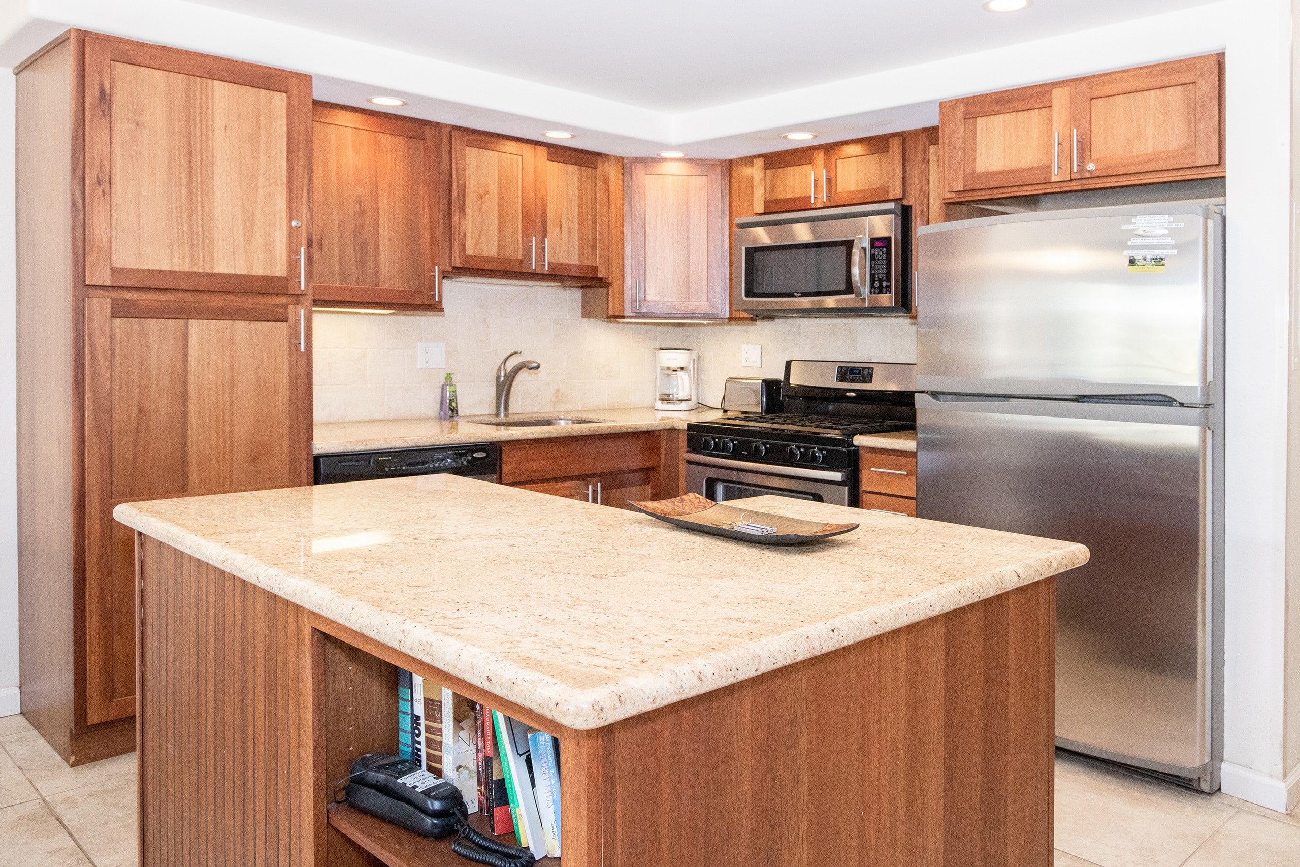 Condo in Kihei · ★4.71 · 1 bedroom · 2 beds · 1 private bath - Image 5