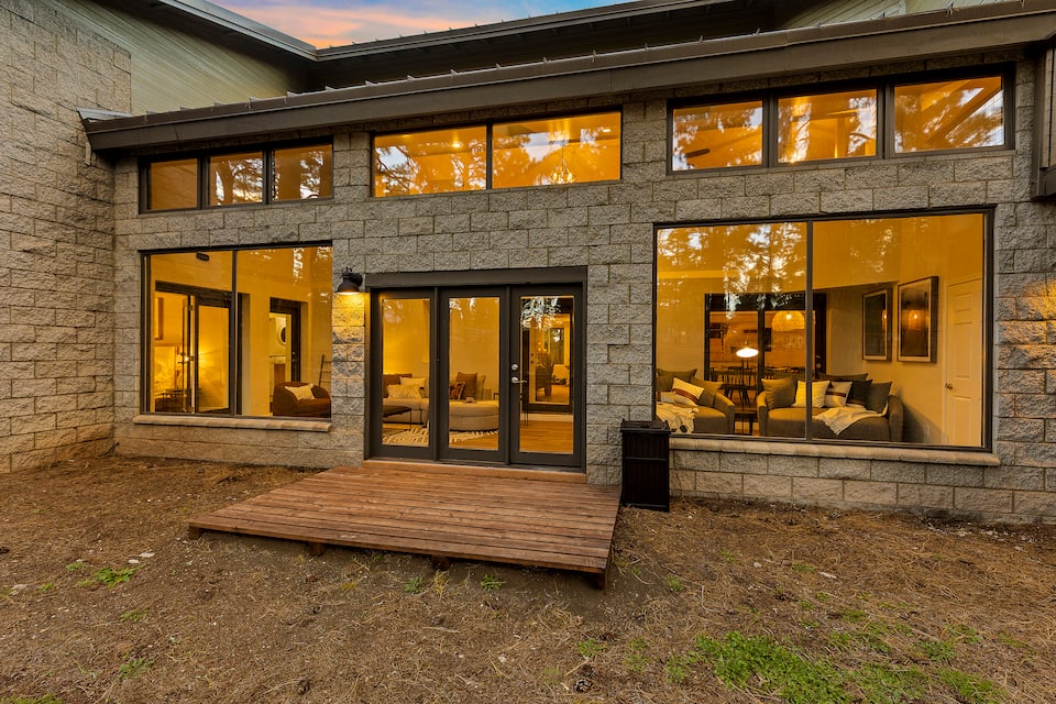 The Flagstaff Retreat, in the ponderosa pines, Flagstaff, Arizona, United States, photo 4 of 10