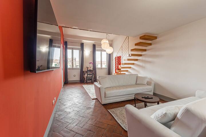 Santo Spirito Apartment gallery image 2