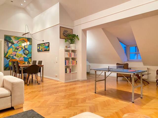 Hip&Central. Spacious rooftop apartment. gallery image 4
