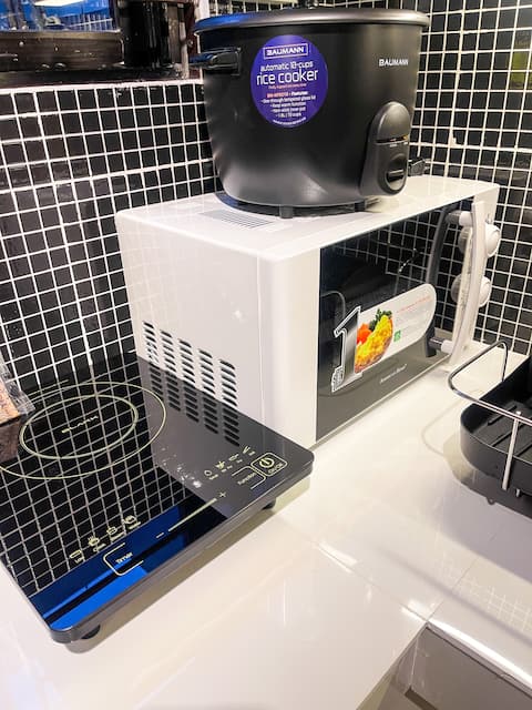 Yellow Block Stylish 2BR Projector Lazy Boy