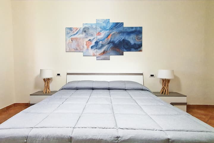 Двокреветна соба со поглед кон Конеро