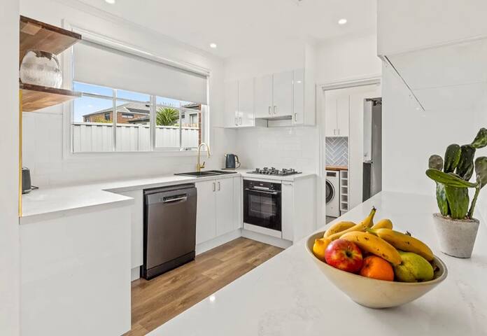 Charming Home in Caulfield South
