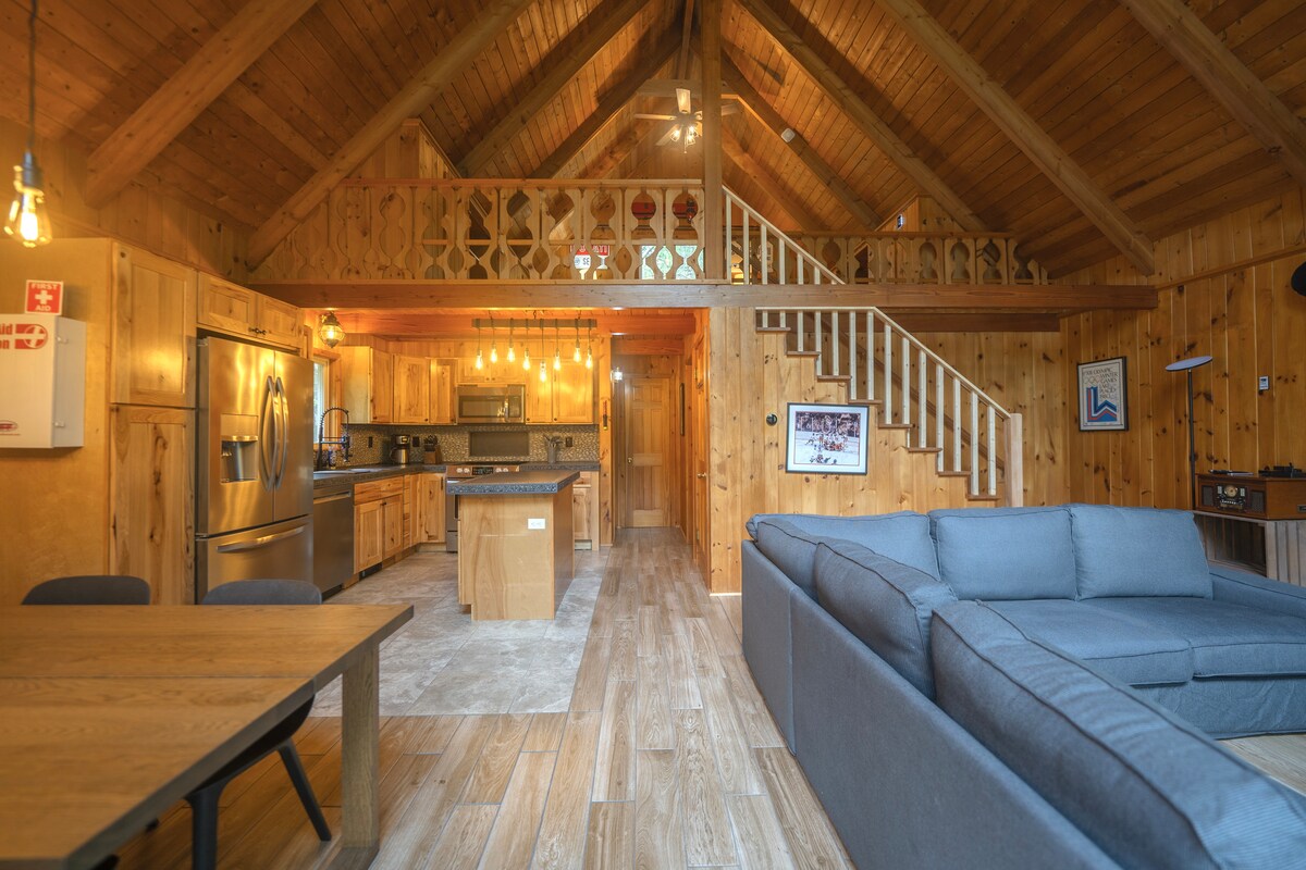 Top performing Airbnb: TheADKChalet w/ Hot Tub (Adirondacks) in Au Sable Forks