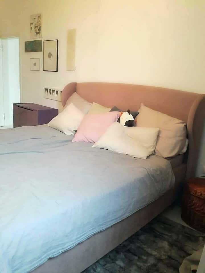 غرفة النوم 2