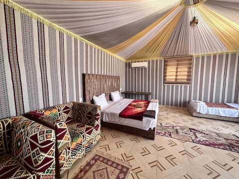 Traditional King Suite Tent in Wadi Rum Desert