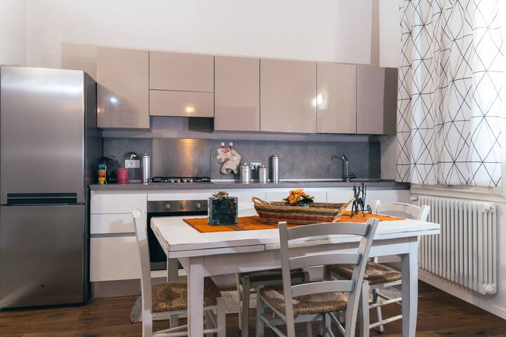 Near the Duomo gallery image 2