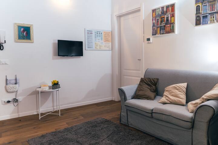 Near the Duomo gallery image 3