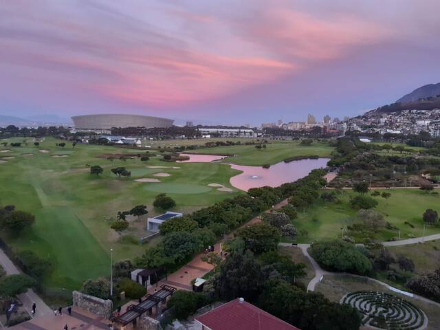 2 bedroom on 7th and 8th floor at SouthSeas gallery image 5