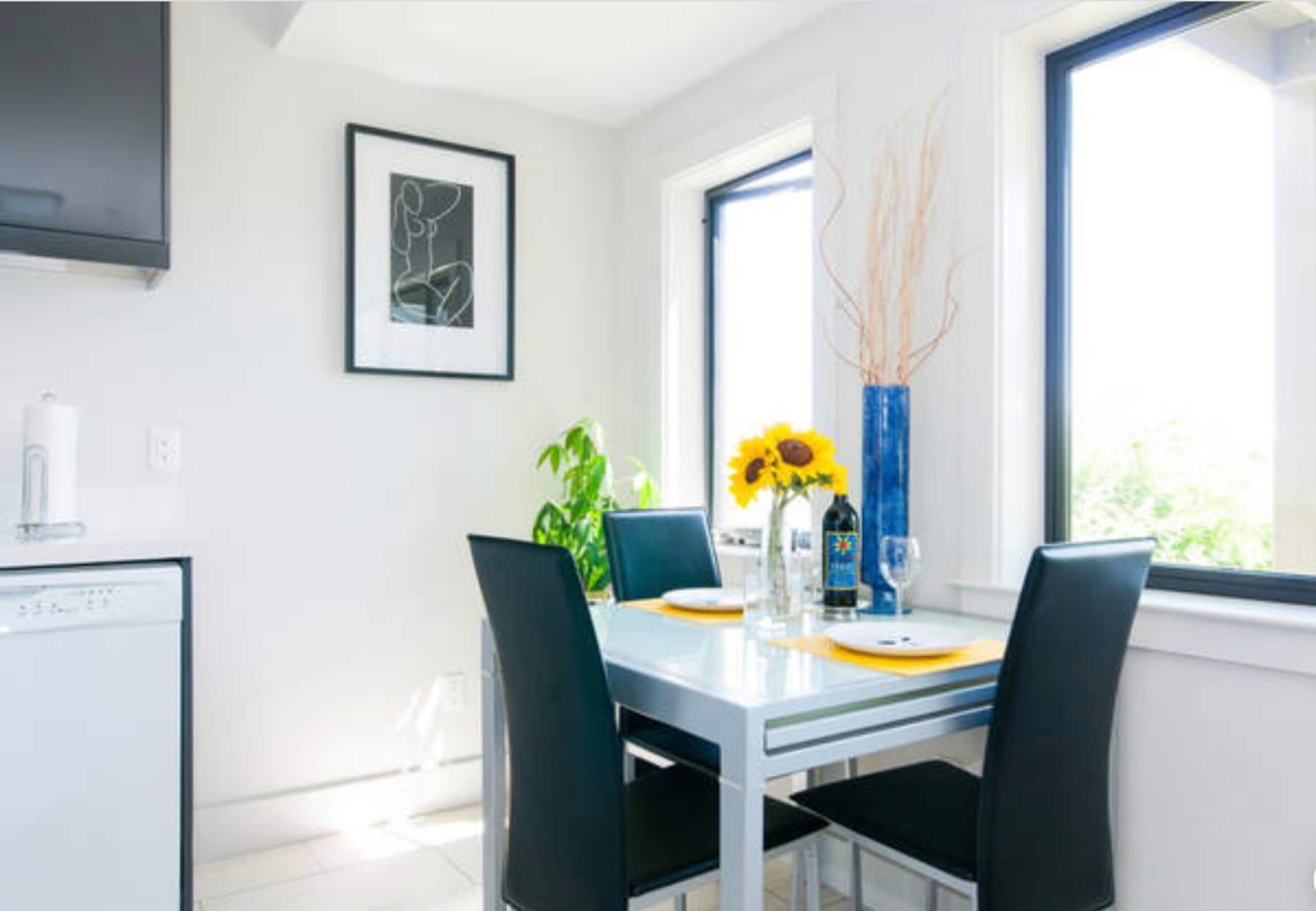 Home in San Francisco · ★4.9 · 1 bedroom · 2 beds · 1 bath - Image 10