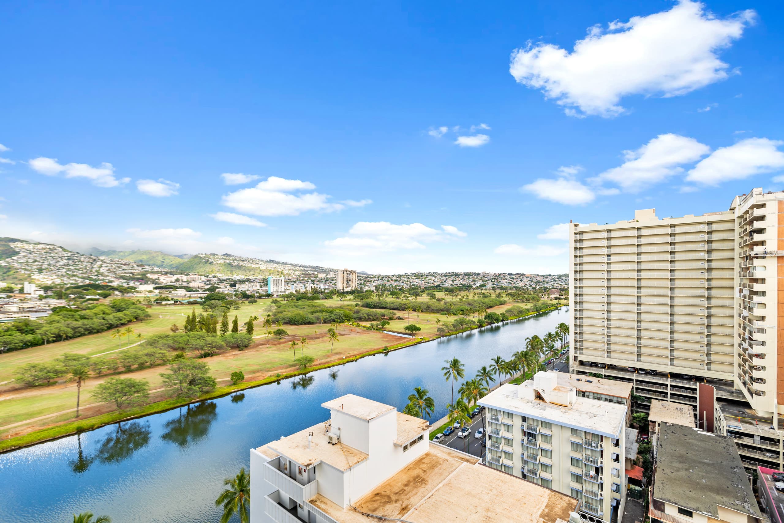 18th flr Waikiki Chic-Aesthetic Studio - Image 26