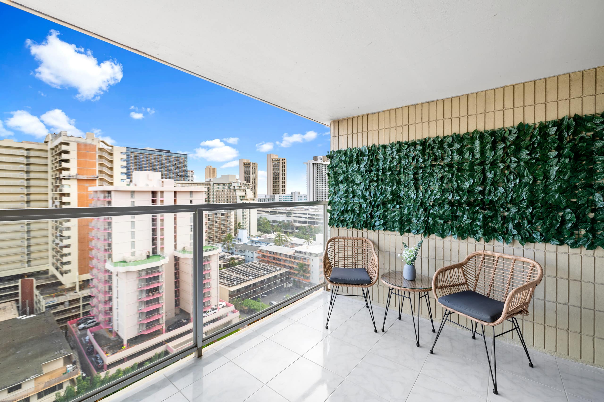 18th flr Waikiki Chic-Aesthetic Studio - Image 16