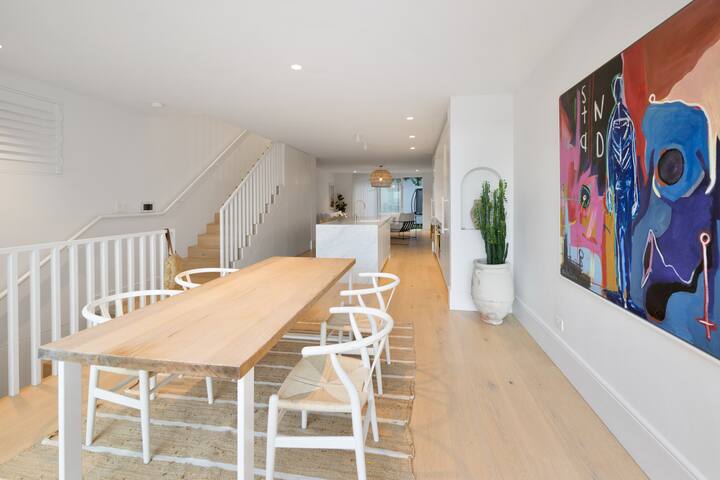 Clovelly beach house with pool gallery image 5