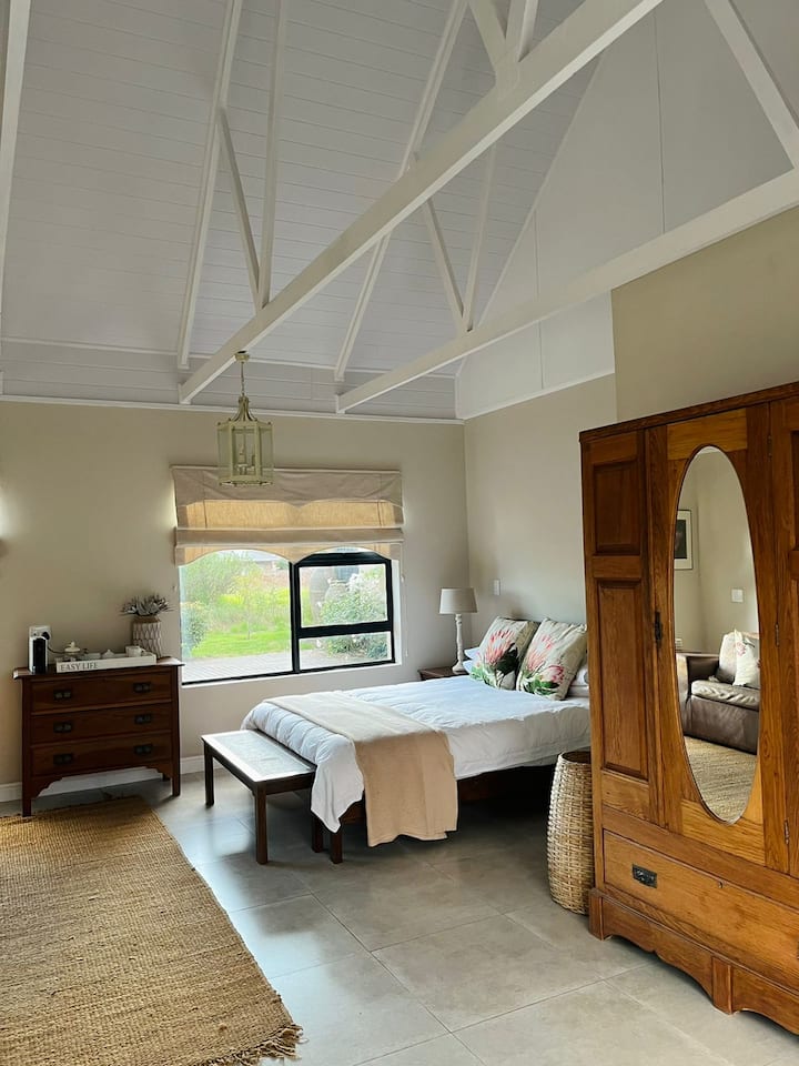 Protea House Self Catering Garden Flat Apartments for Rent in