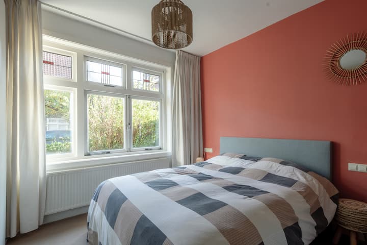 ห้องนอนใหญ่