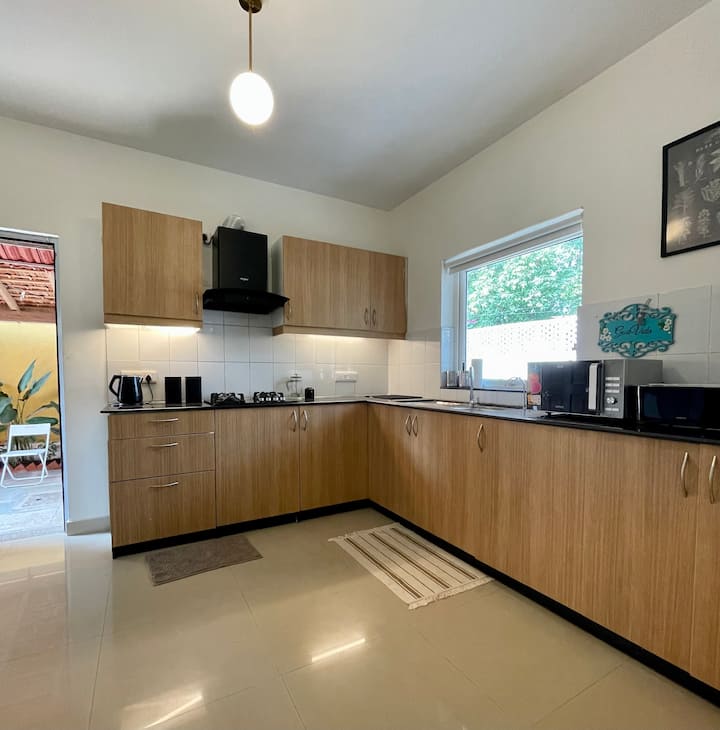 Full Size Kitchen with all the amenities!