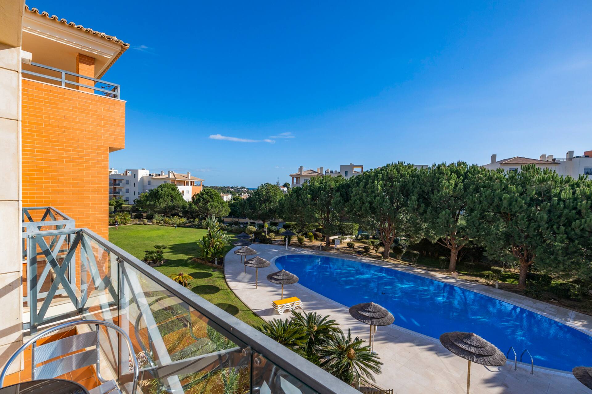 Luminous 2-bed Apartment in Parque da Corcovada