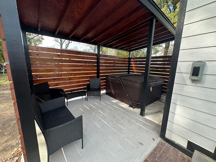 COSH Boujee House with Hot Tub