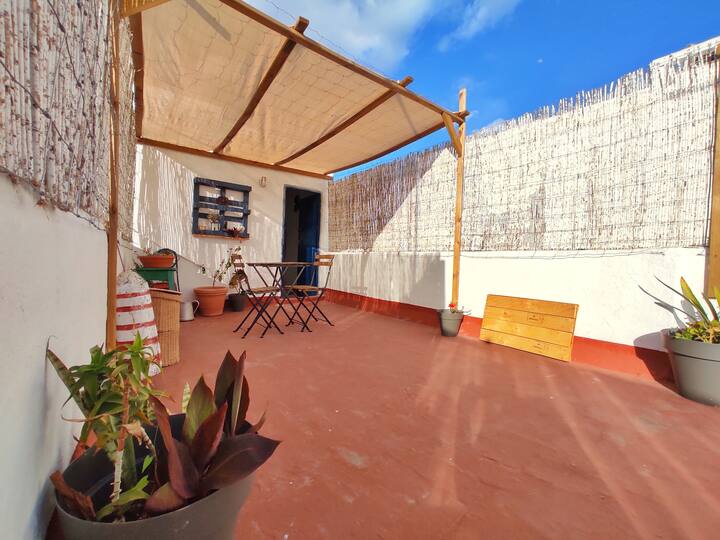 Charming house close to amazing beaches.