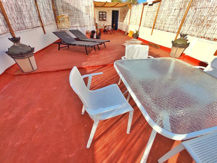 Charming house close to amazing beaches.