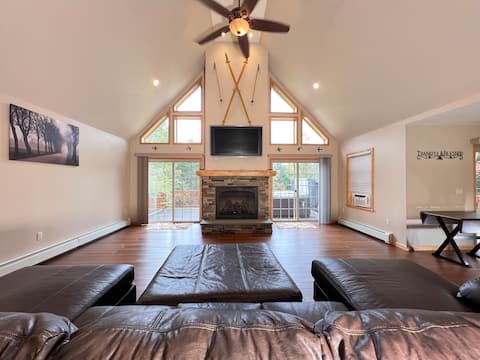 Top performing Airbnb: Mayfair Manor Mountain Retreat in New York