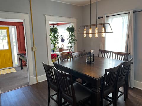 Spacious Group Getaway Near Andrews University