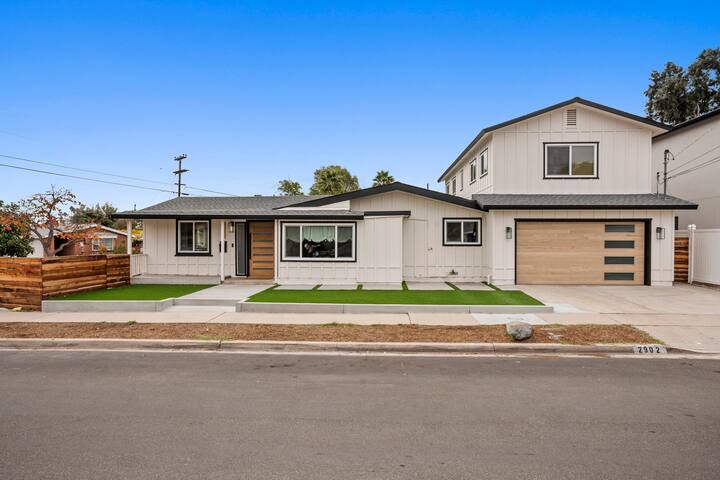 Modern Luxe Mission Valley 3 BR with Game Room gallery image 5