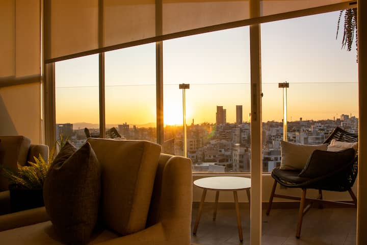 Balcony for two facing the sunset in Cayma