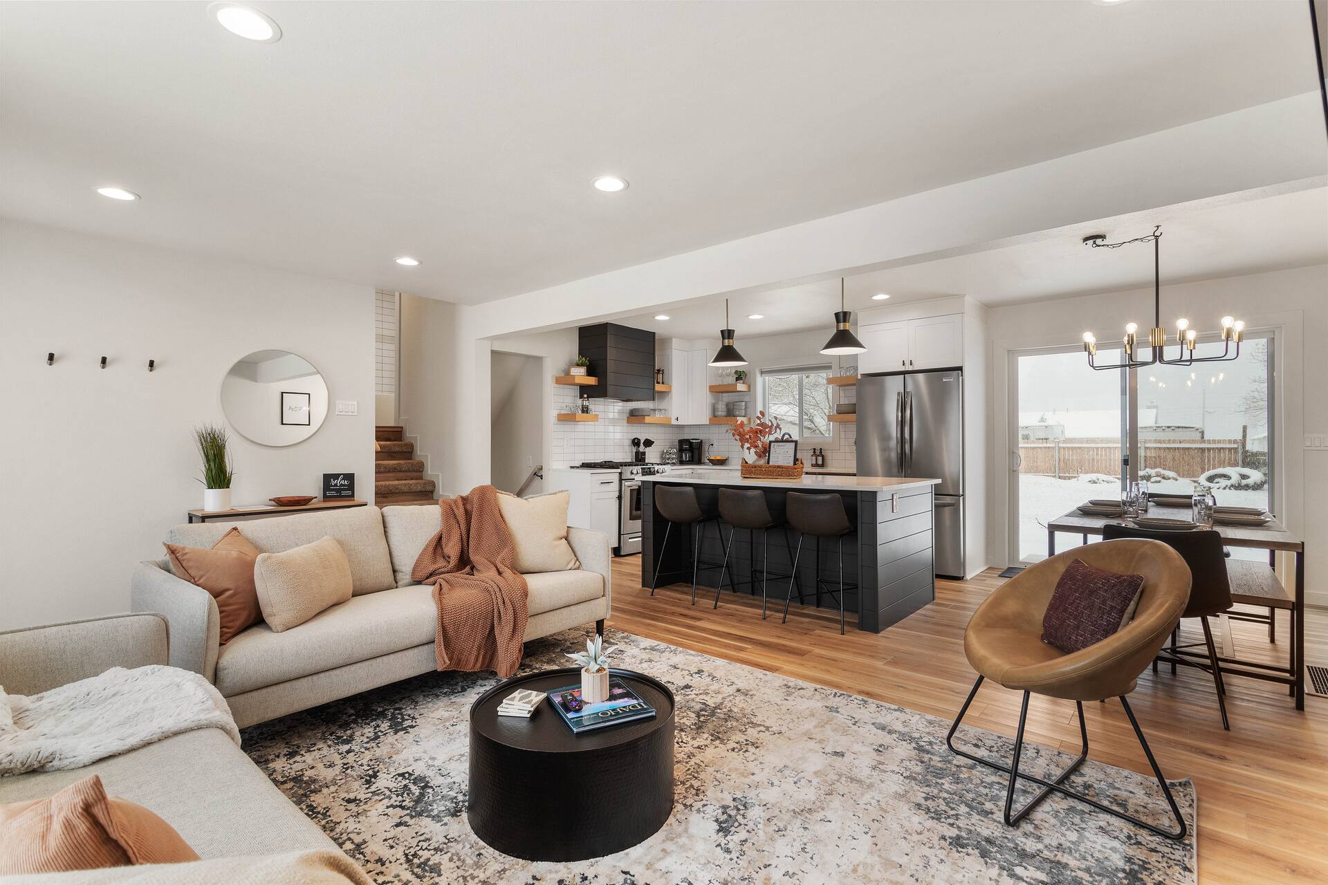 Maison moderne avec table de ping-pong | Près du centre-ville de CDA