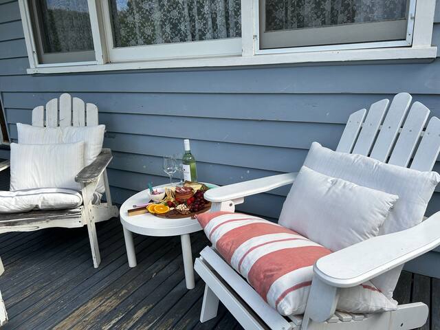 Beach House in the Heart of Barwon Heads gallery image 2