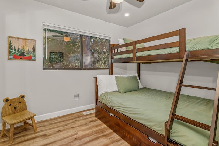 საძინებელი 3