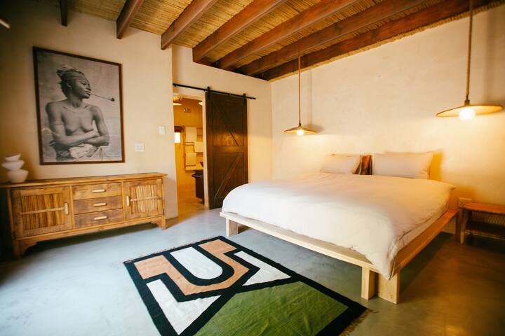 Family friendly holiday home with beautiful Garden gallery image 3