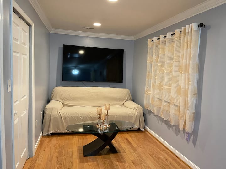 Cozy Sweet Home In Falls Church - Annandale, VA