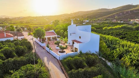 Airbnb em destaque: Groups, Retreats, Events, Jacuzzi, Sauna, Pool em Silves