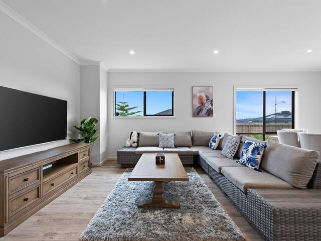 30% OFF Spacious5bedder4bath 1Study House @Croydon gallery image 2