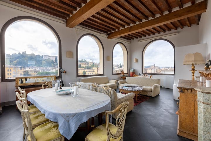 Attico con terrazza vista panoramica 360 Firenze