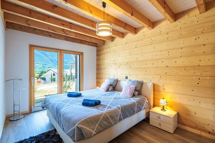 Semi-detached villa near the baths - Villa B3
