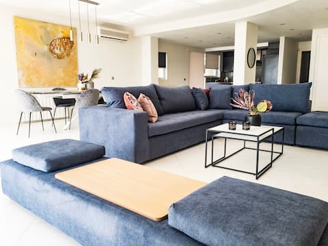 Chic 2bedroom with Stunning Athenian Riviera Views