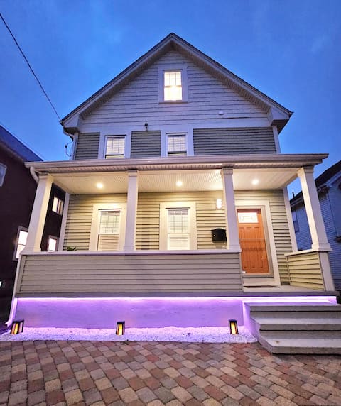 Modern Smart Home/EVCharge/Boston/Harvard/MBTA